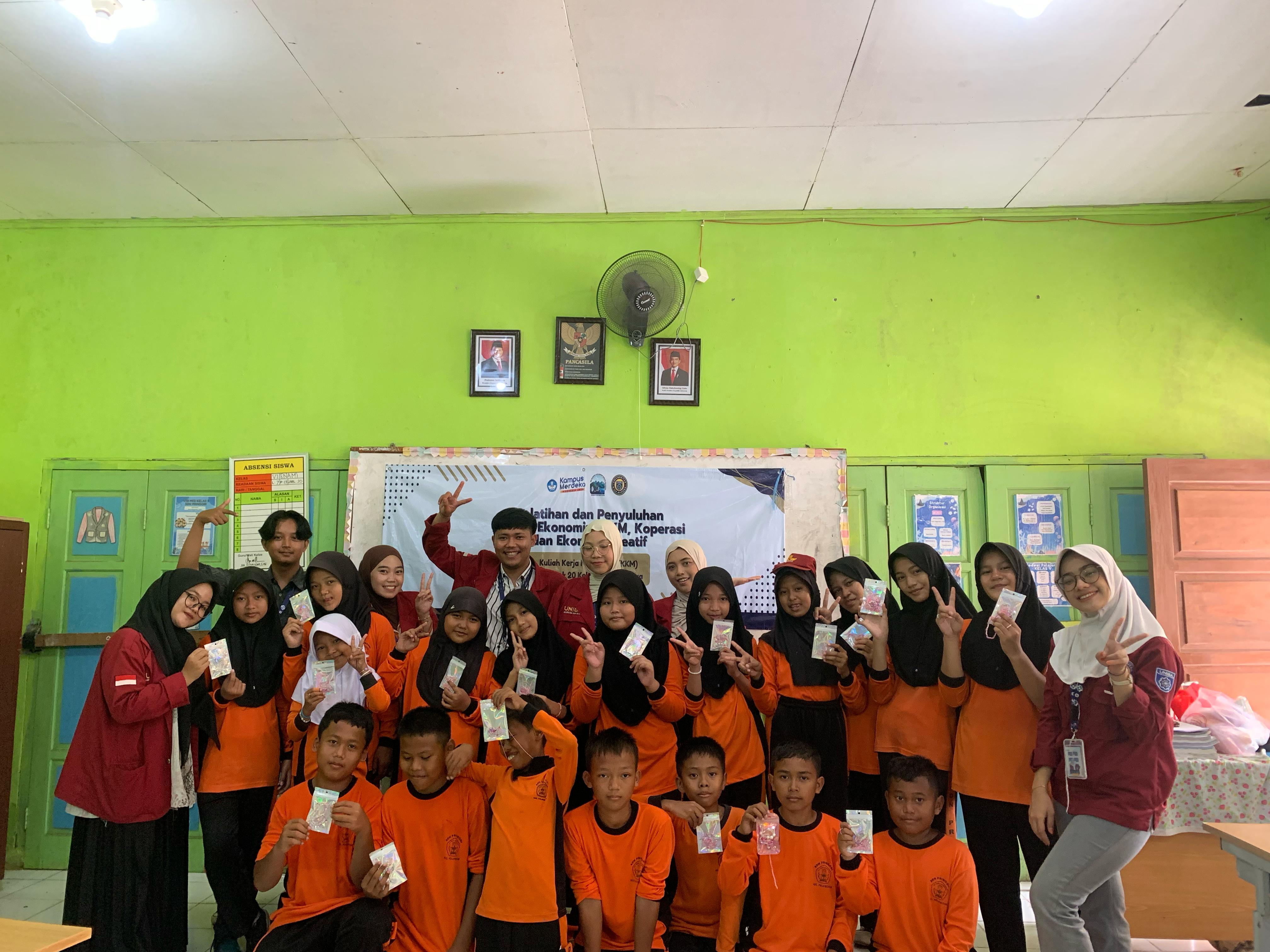 Pelatihan Kerajinan Beads SDN Pringori