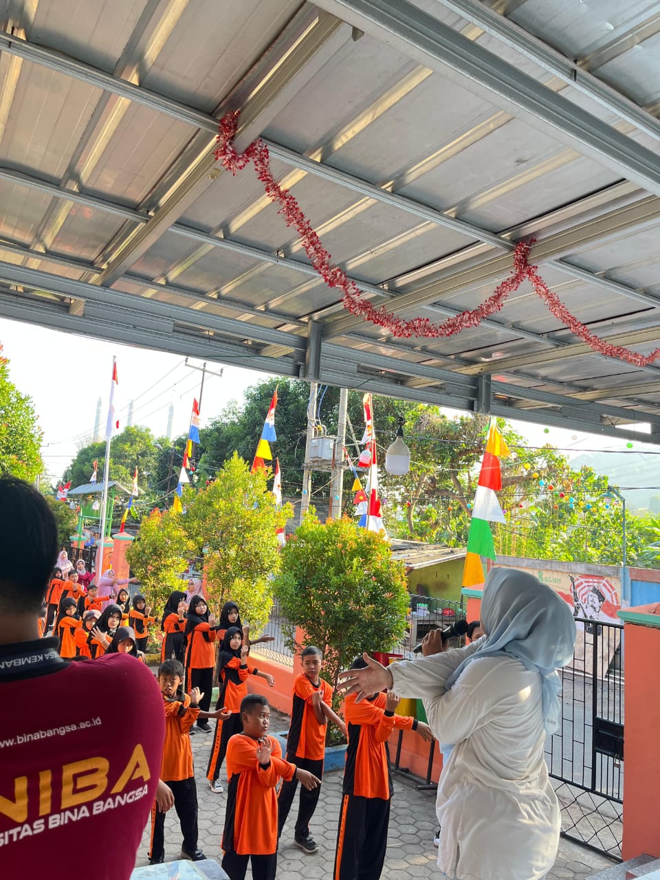 Senam Sehat SDN Pringori