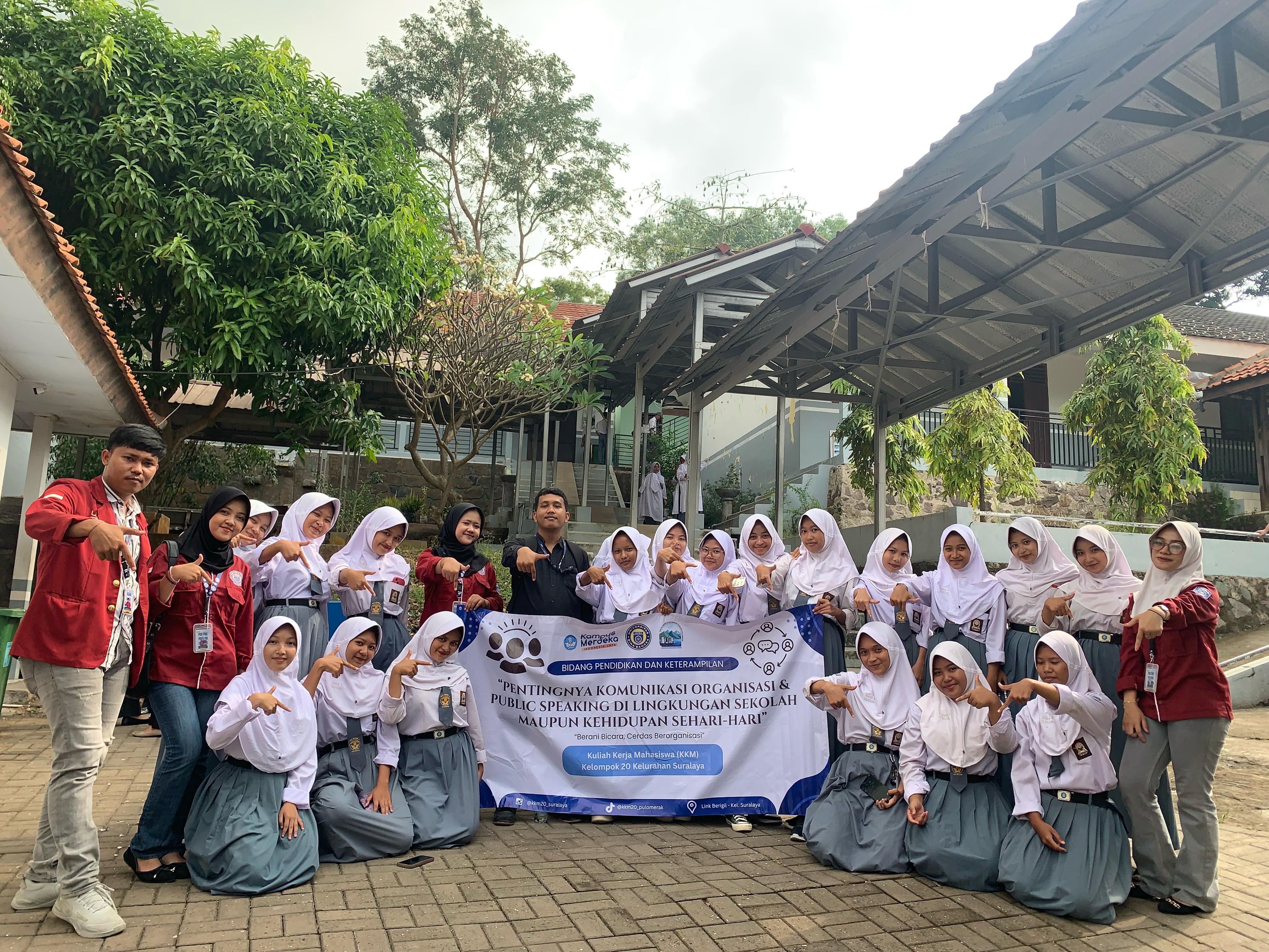 Workshop Komunikasi Organisasi SMAN 4