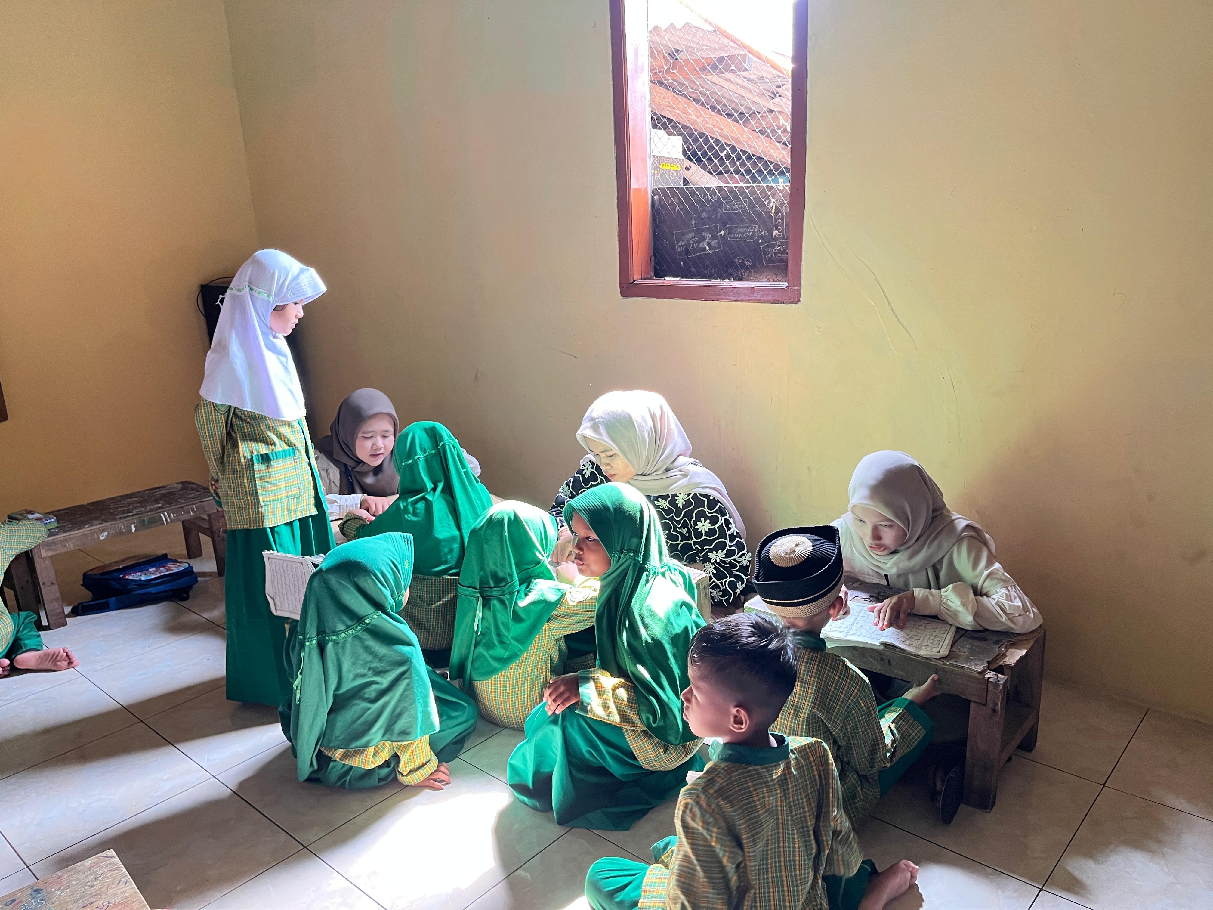 Mengajar Al-Qur’an MDTA Berigil